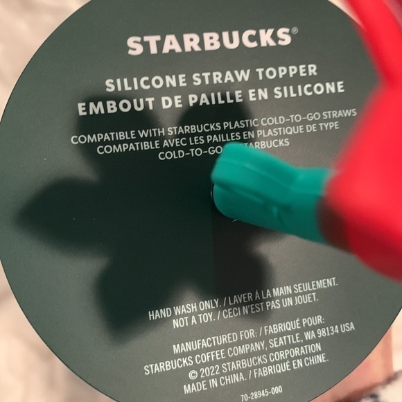 - 2022  Starbucks Tumbler Green "Enchanted Forest"with Flower Straw Topper - Picture 14 of 16